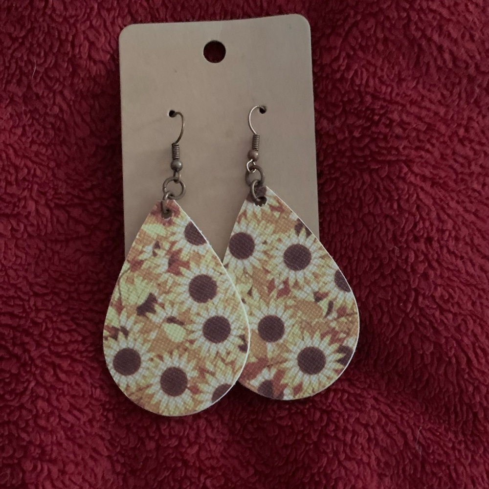 Sunflower Earrings.